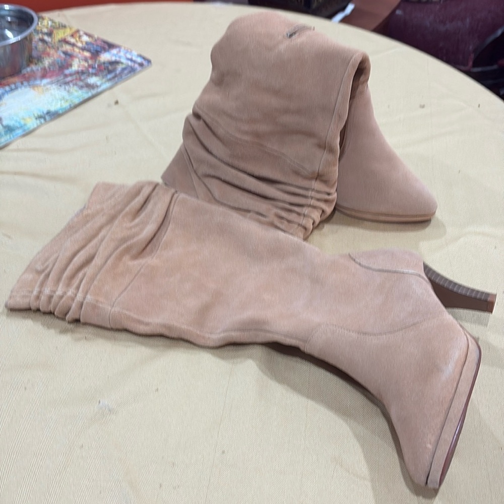 Knee High Rouged Boot Size 8